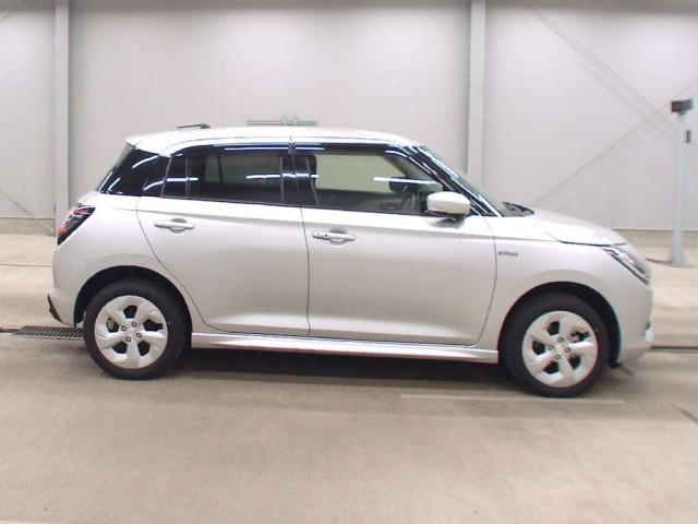 Suzuki SWIFT 2024 7370993-3