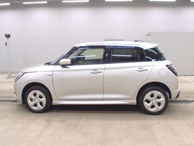 Suzuki SWIFT 2024 7370993-4