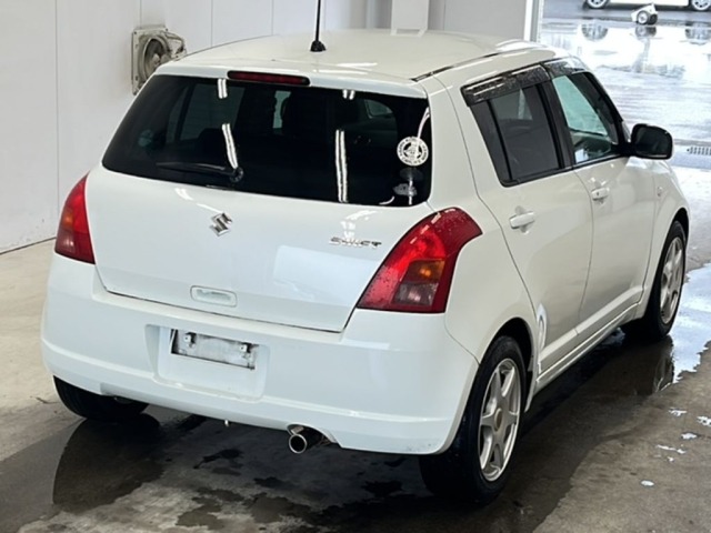 Suzuki SWIFT 2006 7371001-1