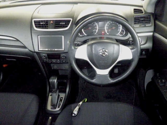 Suzuki SWIFT 2011 7371032-3