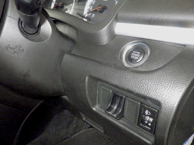 Suzuki SWIFT 2011 7371032-6
