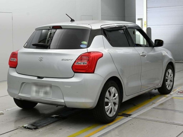 Suzuki SWIFT 2017 7371112-1