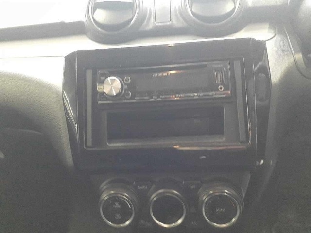 Suzuki SWIFT 2017 7371112-12