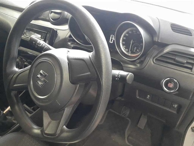 Suzuki SWIFT 2017 7371112-9