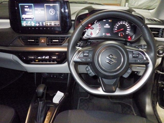 Suzuki SWIFT 2024 7371134-4