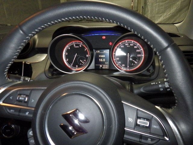 Suzuki SWIFT 2018 7371147-4