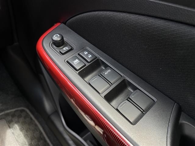 Suzuki SWIFT 2018 7371568-9