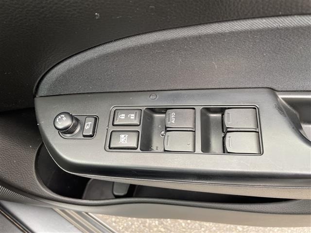 Suzuki SWIFT 2013 7371640-9