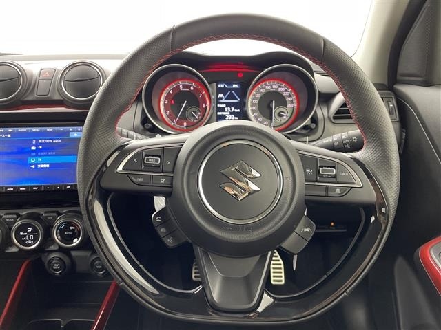 Suzuki SWIFT 2023 7371720-4