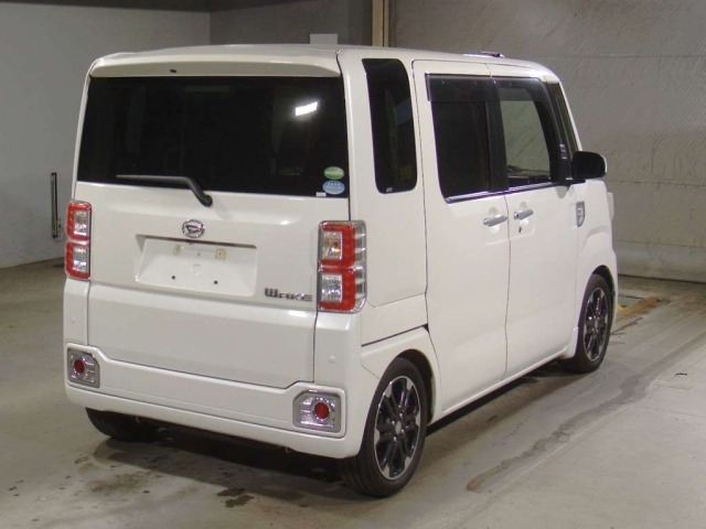 Daihatsu WAKE 2018 7369402-1