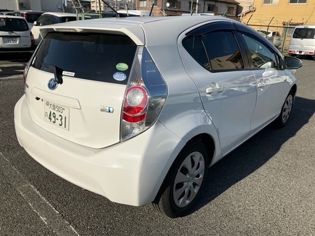 Toyota AQUA 2014 7380799-9