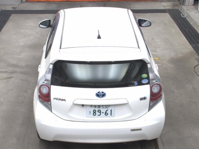 Toyota AQUA 2012 7380858-7