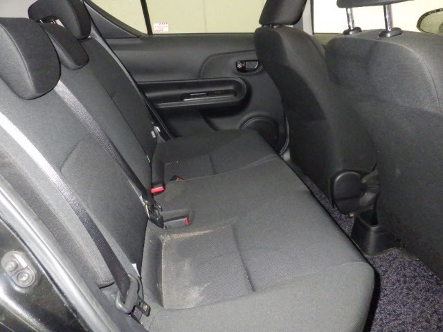 Toyota AQUA 2015 7380865-8