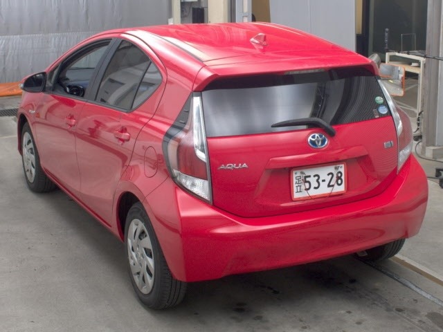 Toyota AQUA 2015 7380866-1
