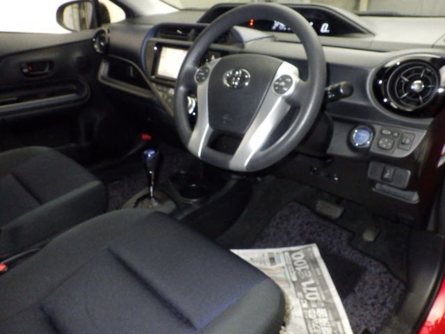 Toyota AQUA 2015 7380866-3