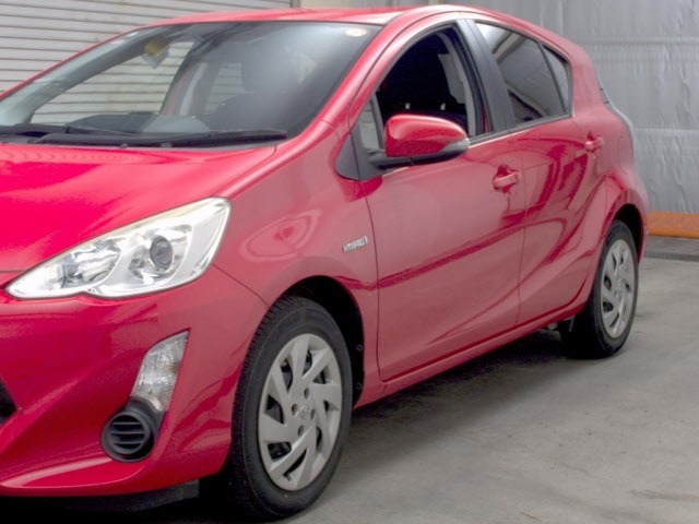Toyota AQUA 2015 7380866-4