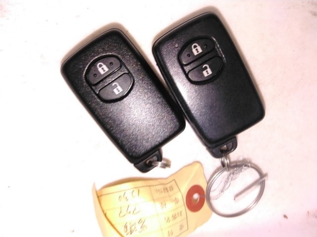 Toyota AQUA 2013 7380883-10