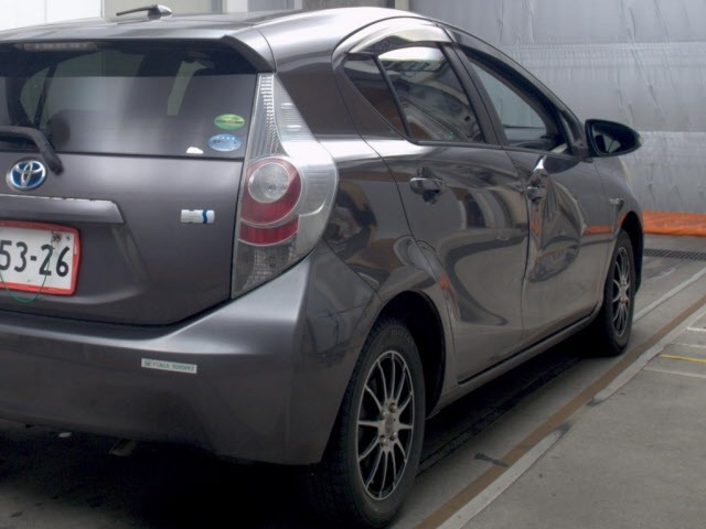 Toyota AQUA 2013 7380892-5