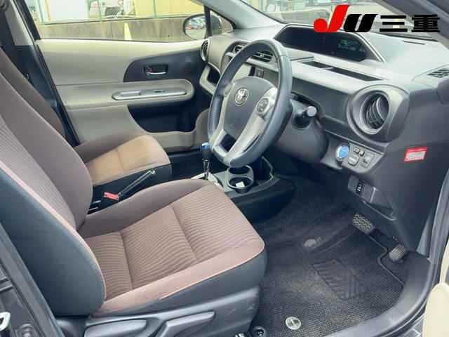 Toyota AQUA 2012 7380917-4