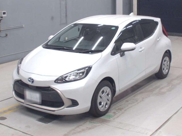 Toyota AQUA 2023 7380940-0