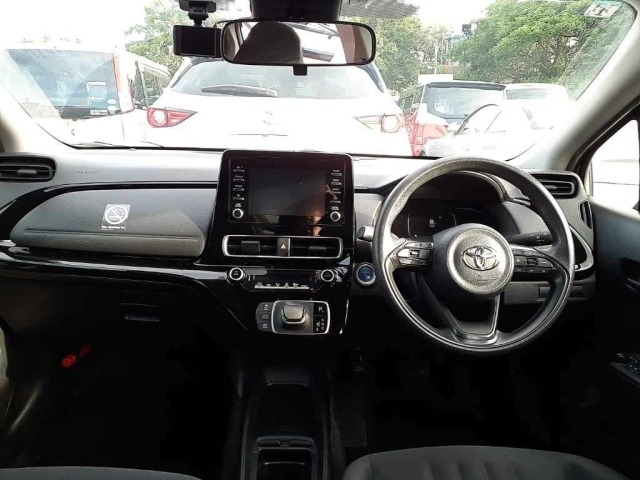 Toyota AQUA 2024 7380953-10