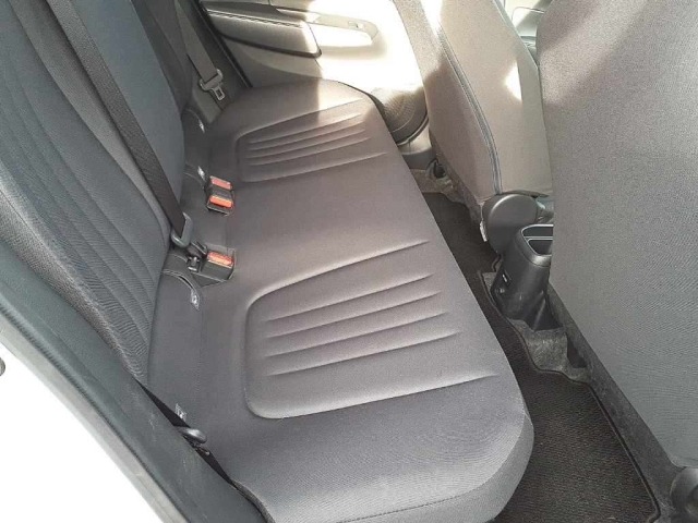 Toyota AQUA 2024 7380953-9