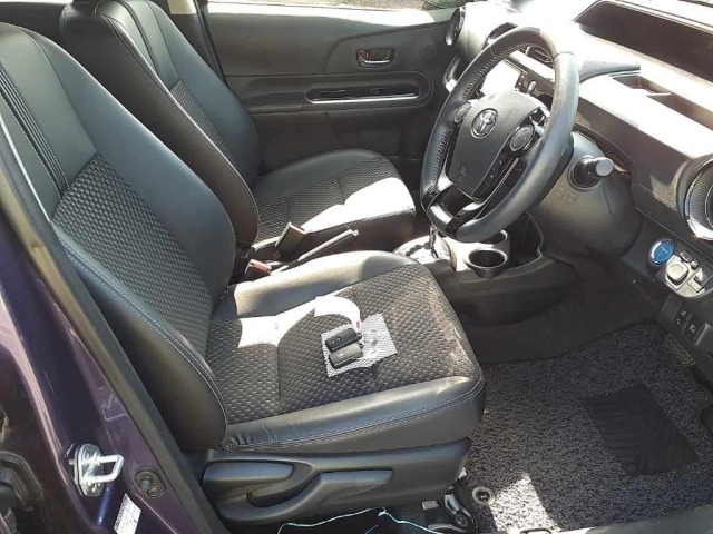 Toyota AQUA 2017 7380954-8