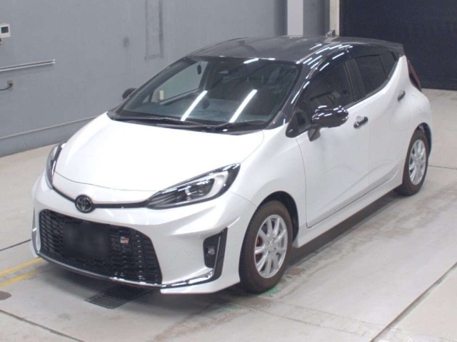 Toyota AQUA 2024 7380973-0