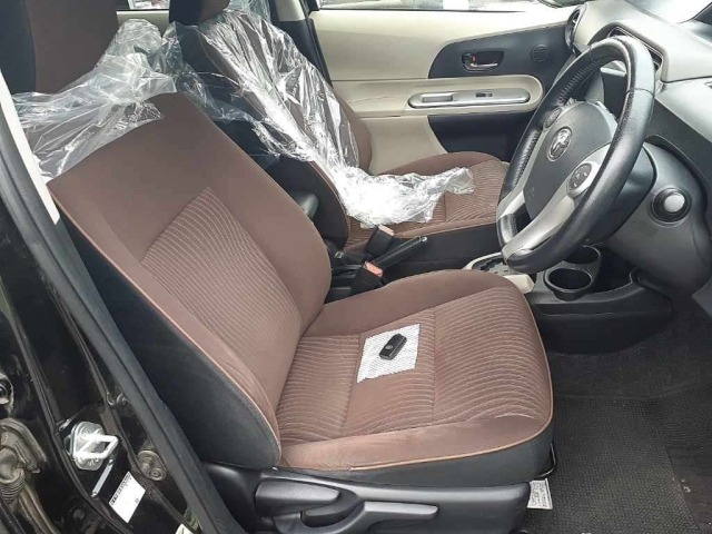 Toyota AQUA 2013 7380997-8
