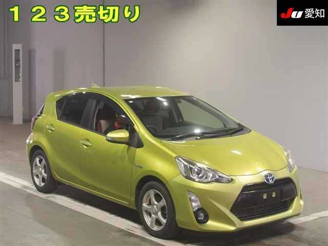 Toyota AQUA 2015 7381035-0
