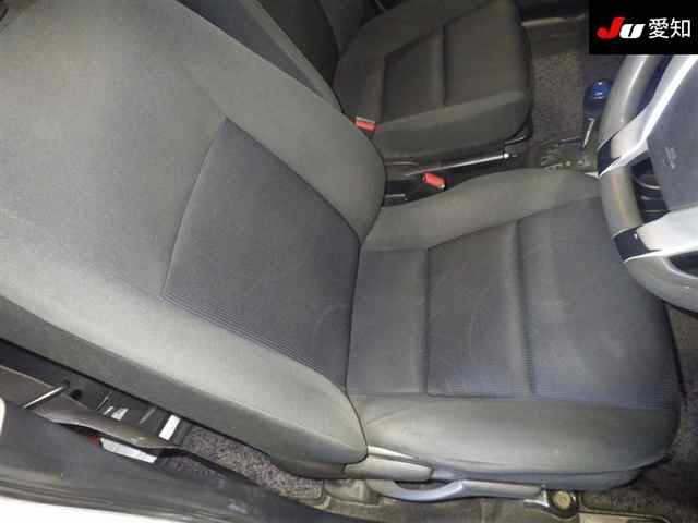 Toyota AQUA 2015 7381048-6