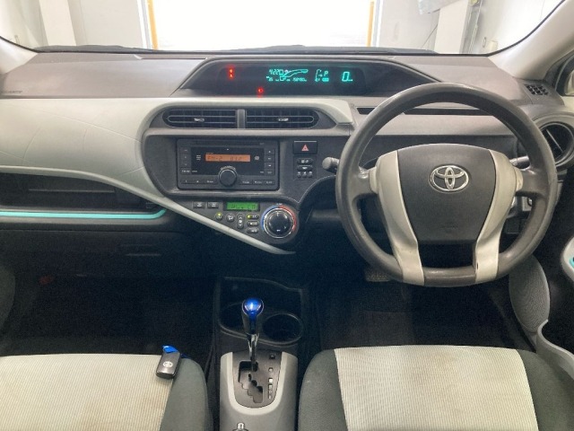 Toyota AQUA 2013 7381168-3