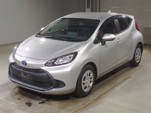 Toyota AQUA 2021 7381241-0