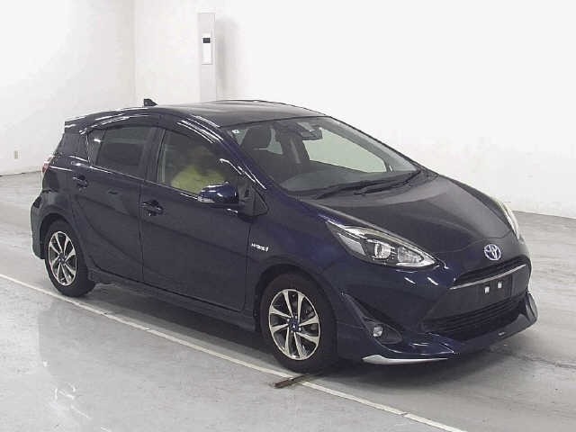 Toyota AQUA 2017 7381327-0