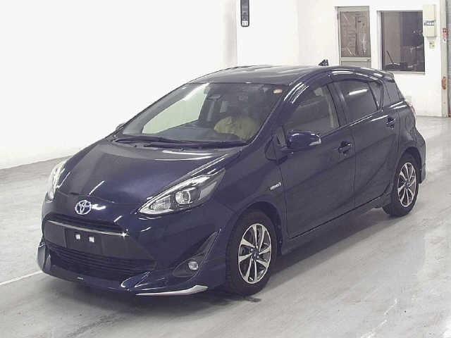 Toyota AQUA 2017 7381327-4