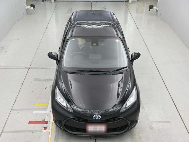 Toyota AQUA 2022 7381523-7