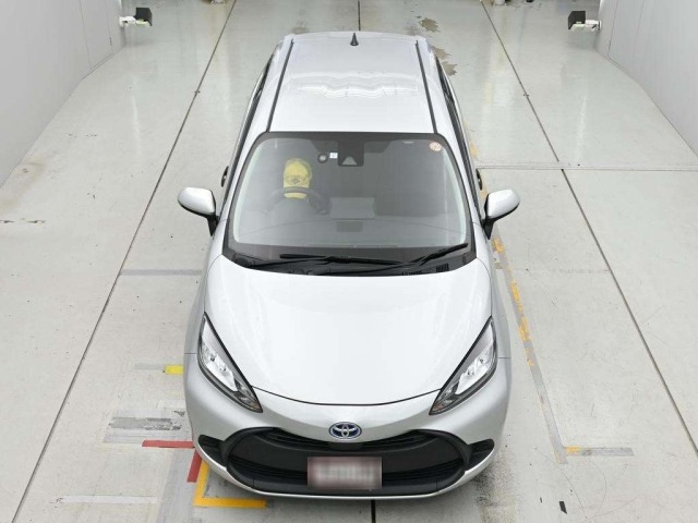 Toyota AQUA 2023 7381524-7