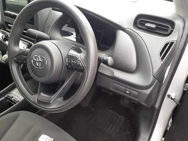 Toyota AQUA 2023 7381524-9