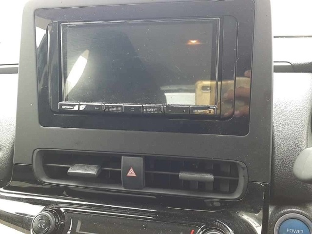Toyota AQUA 2023 7381532-12