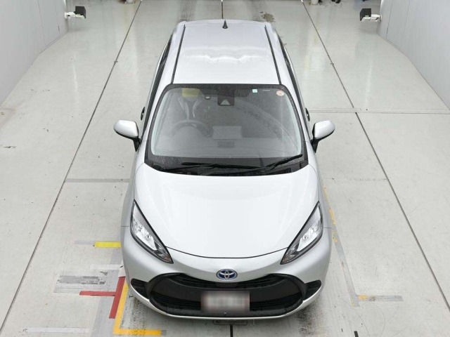 Toyota AQUA 2023 7381532-7