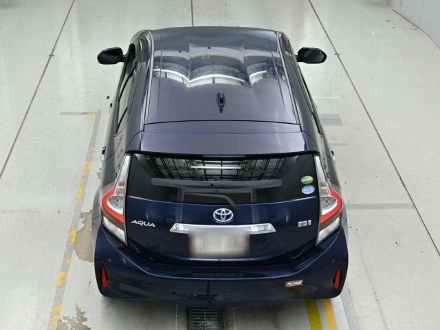 Toyota AQUA 2019 7381533-8