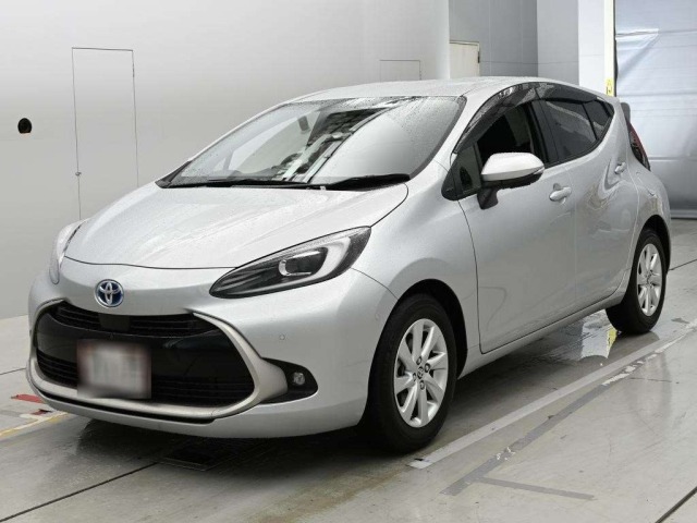 Toyota AQUA 2023 7381538-0
