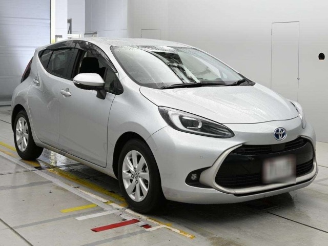 Toyota AQUA 2023 7381538-5