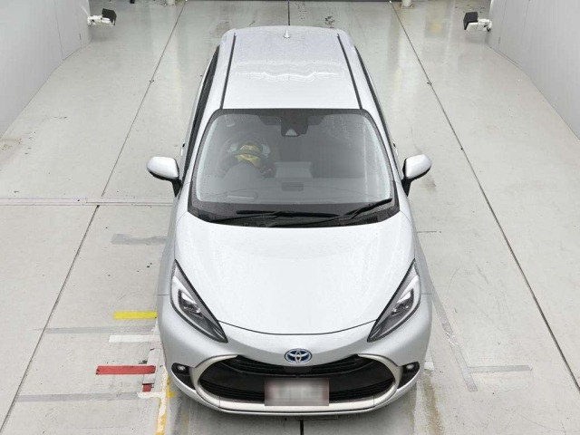 Toyota AQUA 2023 7381538-7
