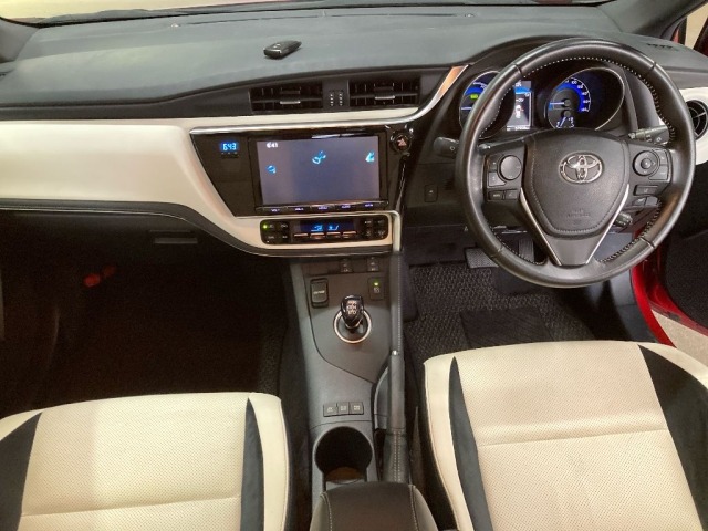 Toyota AURIS 2016 7384928-3