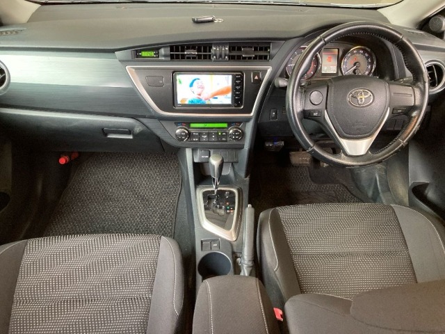 Toyota AURIS 2014 7384944-3