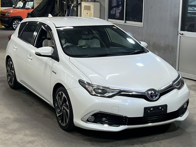 Toyota AURIS 2016 7384946-4