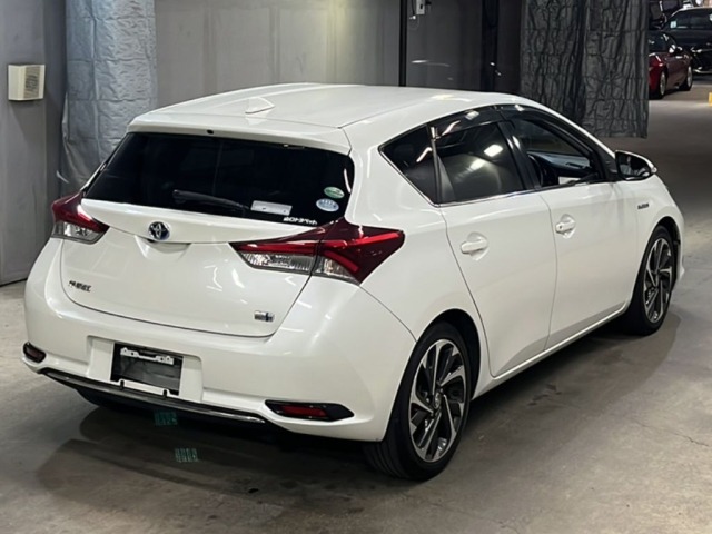 Toyota AURIS 2016 7384946-5