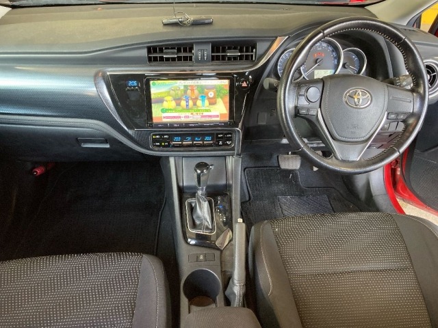 Toyota AURIS 2016 7384947-3