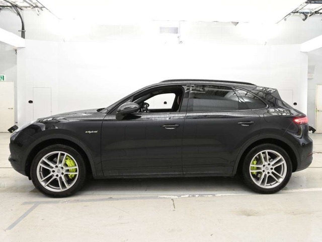 Porsche CAYENNE 2020 7376296-4